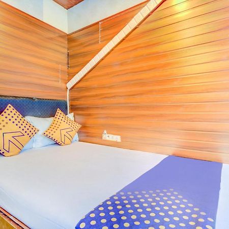 Oyo 70661 Hotel Al Makkah Managed By Hotel Paris Mumbai Luaran gambar